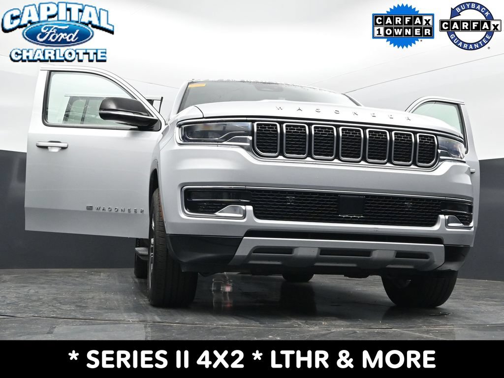Used 2024 Jeep Wagoneer Series II w/ Flexible Seating Group RWD image 29