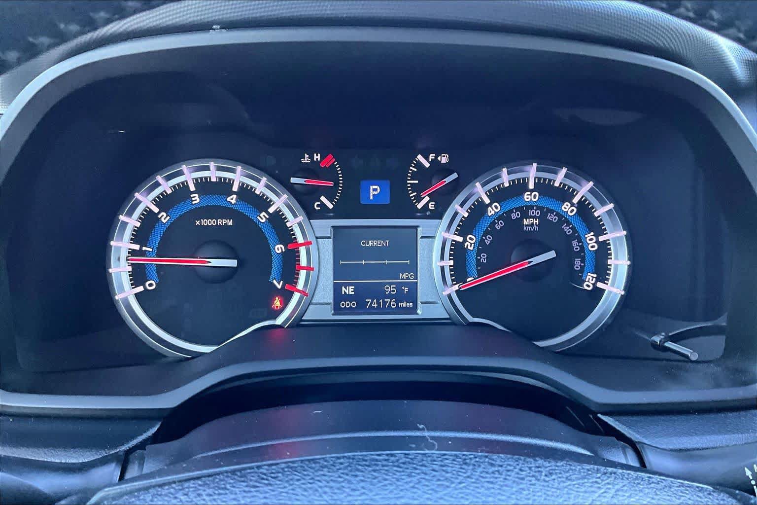 Certified 2018 Toyota 4Runner TRD Off-Road w/ Convenience Package AWD/4WD image 25