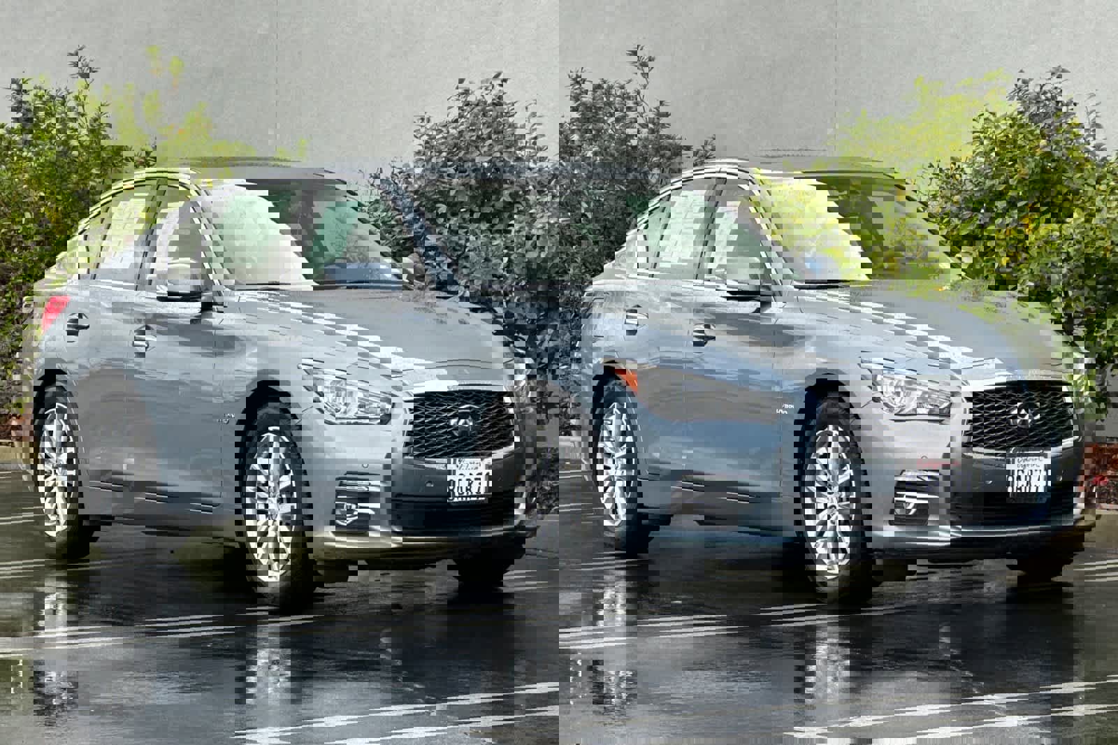 Used 2014 INFINITI Q50 Premium w/ Deluxe Technology Package image 5