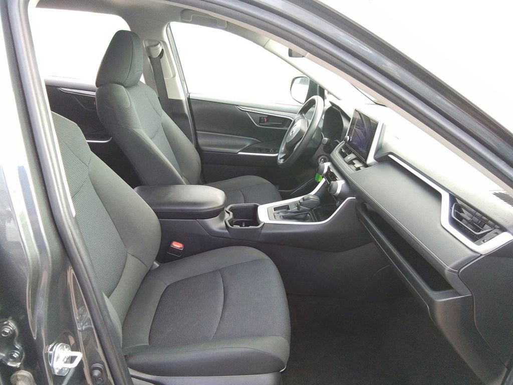 Used 2024 Toyota RAV4 LE image 15