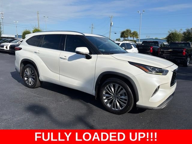 Used 2021 Toyota Highlander Platinum AWD/4WD image 1