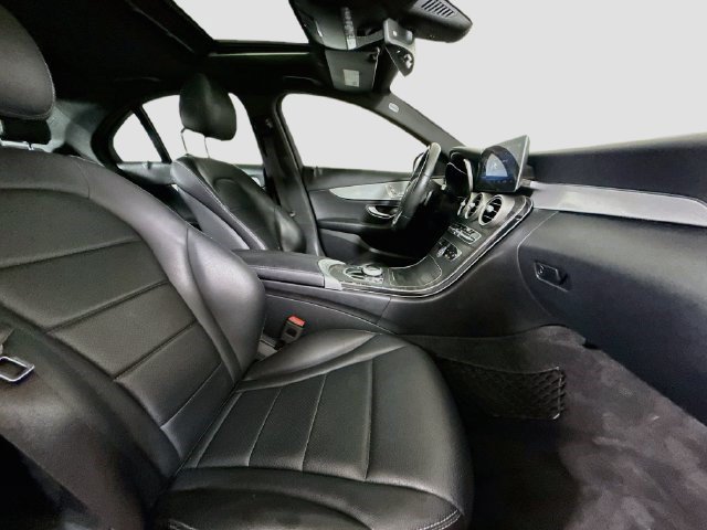 Used 2019 Mercedes-Benz C 300 Sedan image 28