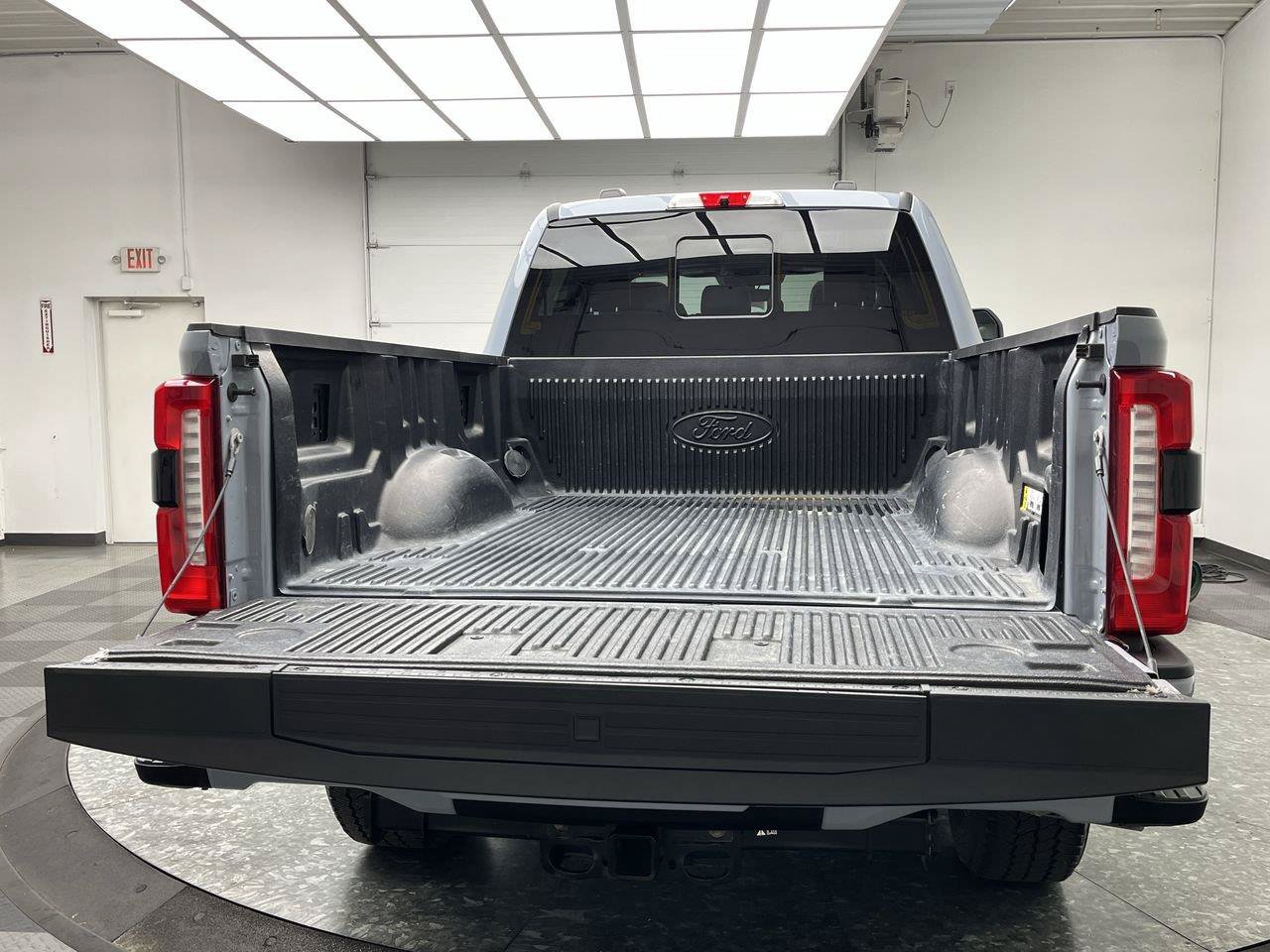 Certified 2024 Ford F250 Lariat w/ Lariat Ultimate Package AWD/4WD image 35