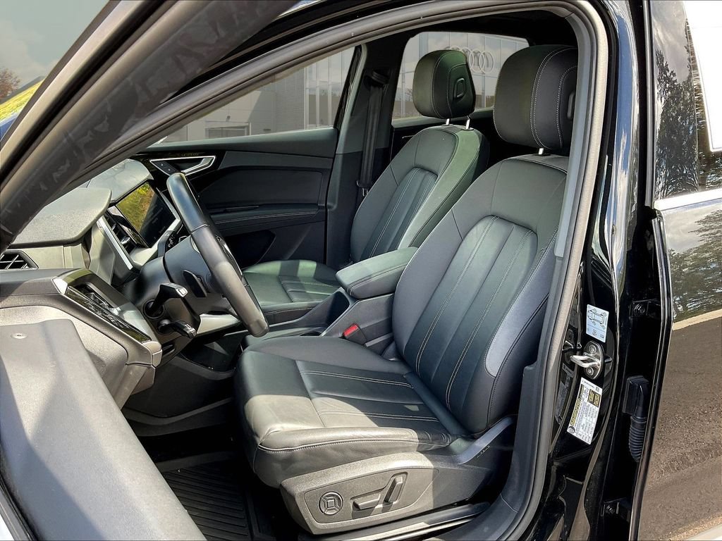 Used 2024 Audi Q4 e-tron Premium Plus w/ Premium Plus AWD/4WD image 23