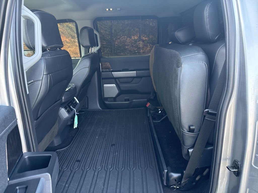 Used 2022 Ford F150 Lariat w/ Equipment Group 502A High image 6