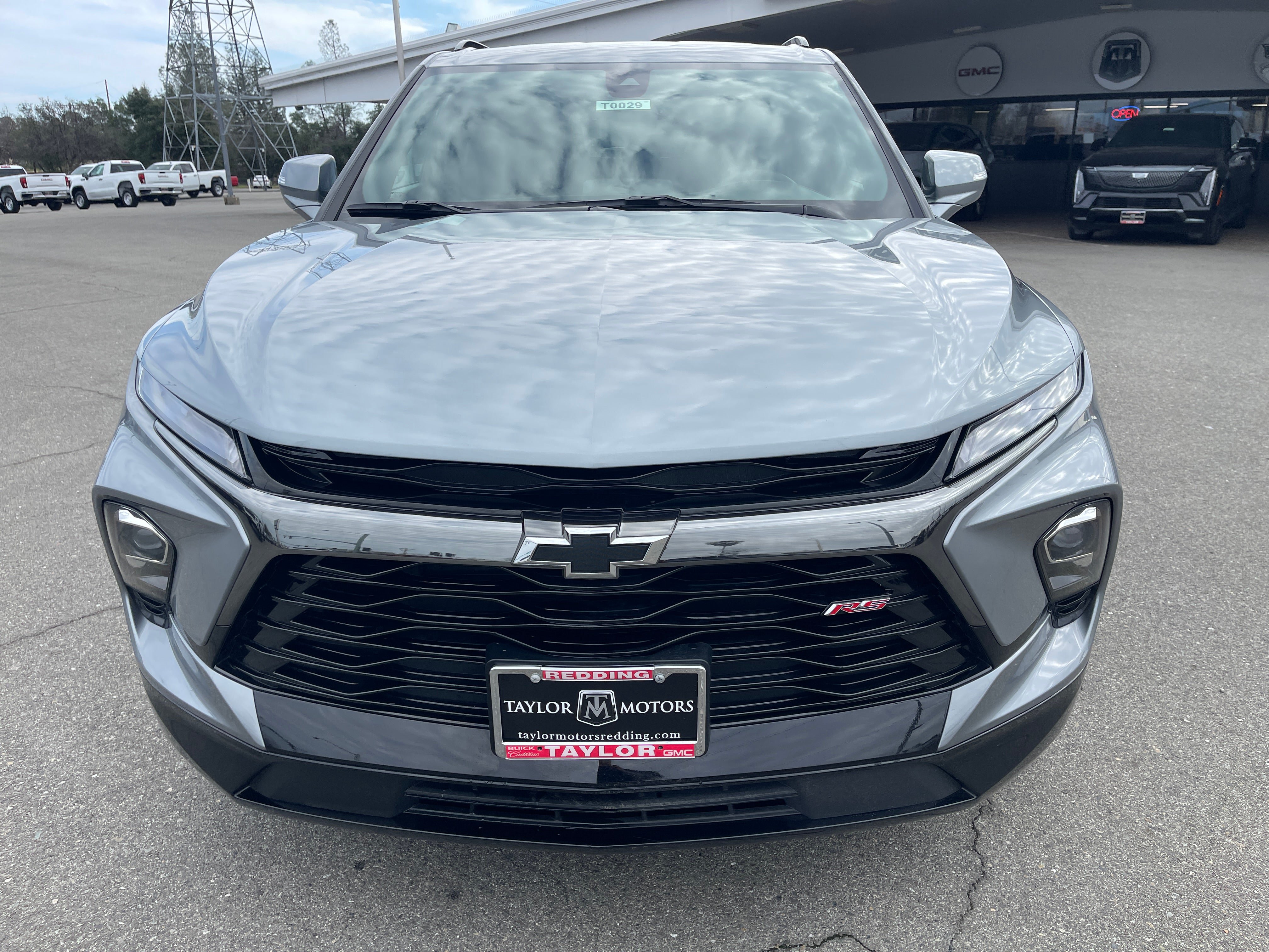 Used 2025 Chevrolet Blazer RS AWD/4WD image 2
