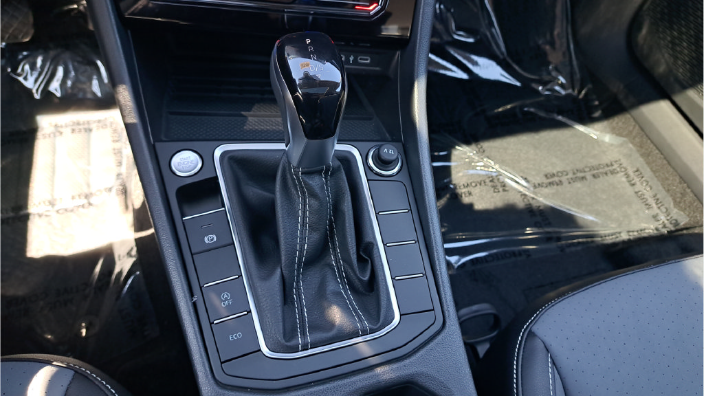 New 2026 Volkswagen Jetta SE FWD image 22