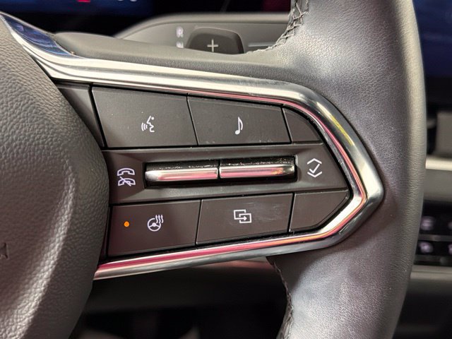 Used 2026 Chevrolet Equinox LT FWD image 15
