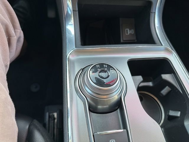 Used 2024 Ford Edge Titanium image 31