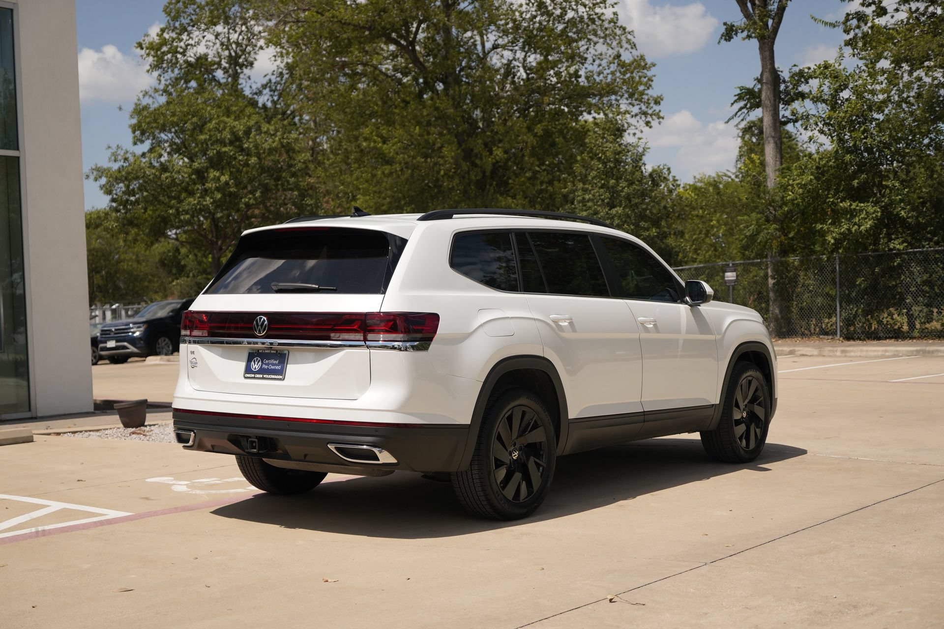 Certified 2026 Volkswagen Atlas SE FWD image 5