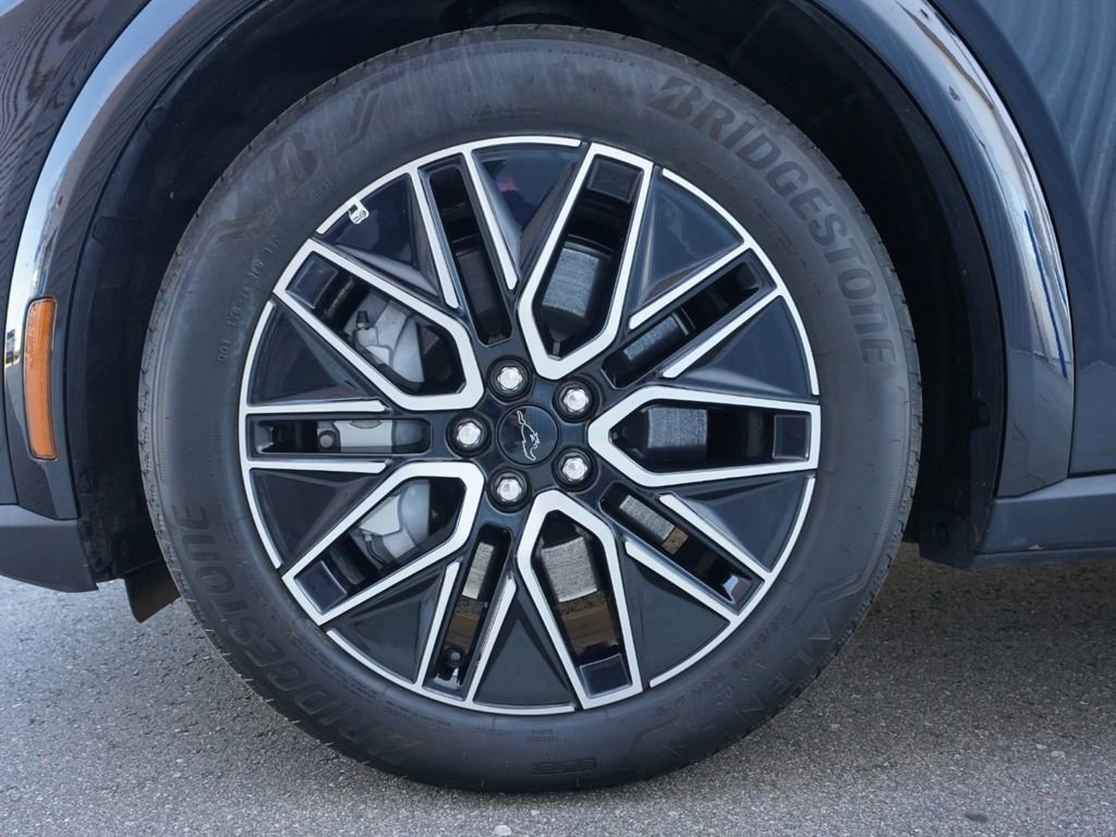Used 2025 Ford Mustang Mach-E Premium AWD/4WD image 25