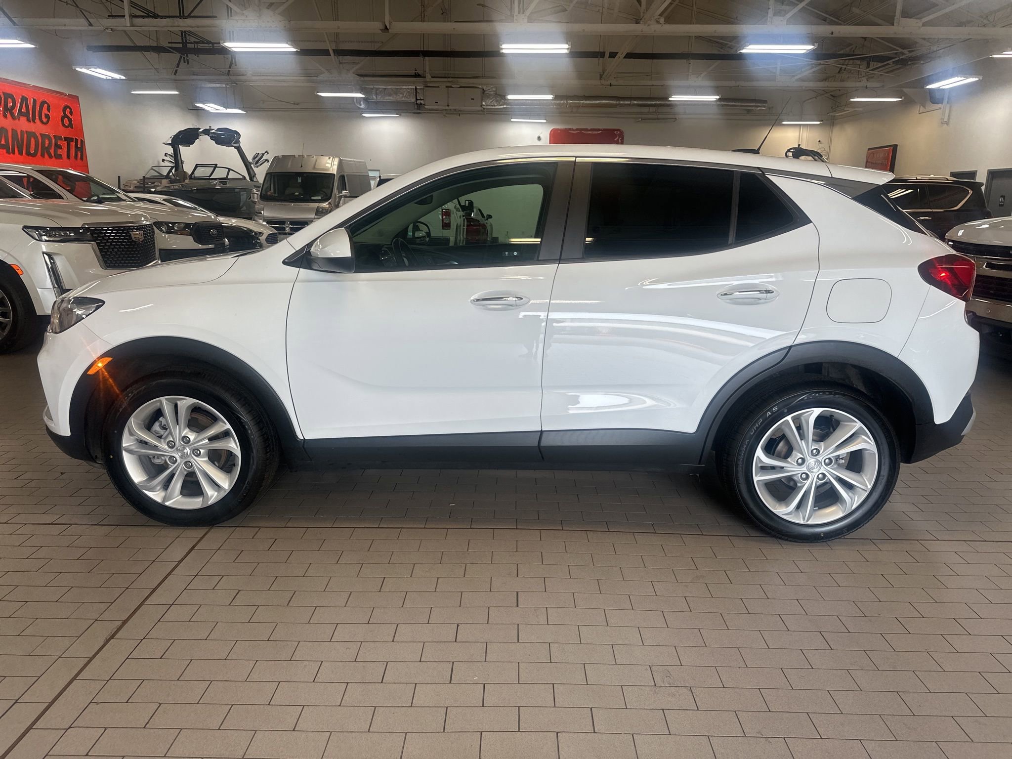 Used 2021 Buick Encore GX Preferred image 1