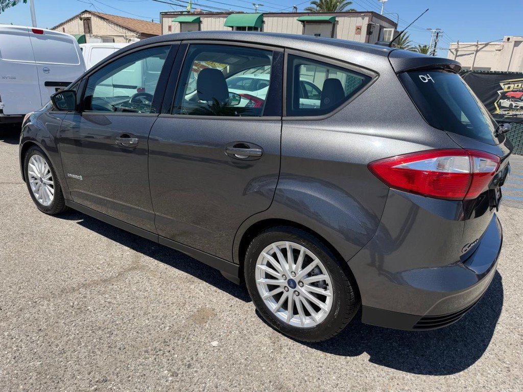 Used 2016 Ford C-MAX SE w/ Interior Protection Package FWD image 9