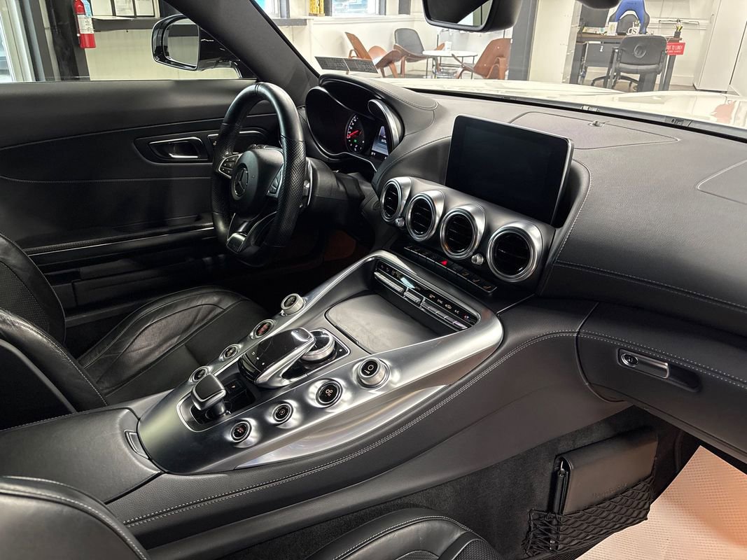 Used 2018 Mercedes-Benz AMG GT Roadster w/ Lane Tracking Package image 42