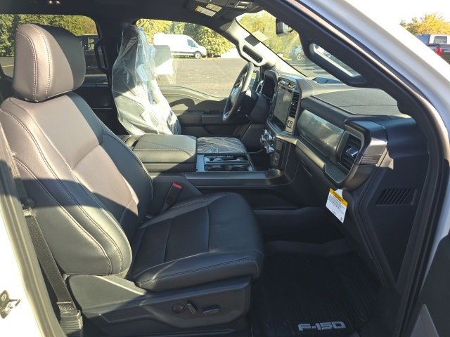 New 2025 Ford F150 Lariat image 28