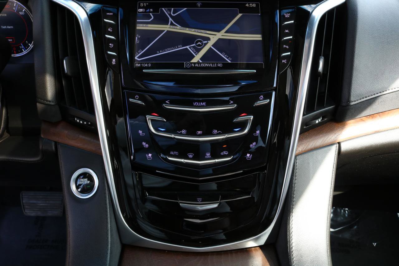 Used 2018 Cadillac Escalade ESV Luxury AWD/4WD image 35