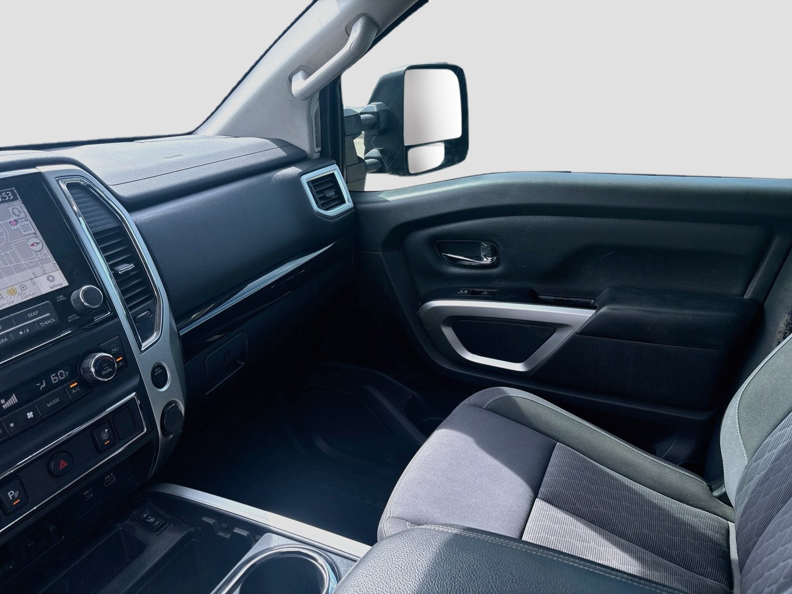 Used 2021 Nissan Titan SV w/ SV Convenience Package AWD/4WD image 24