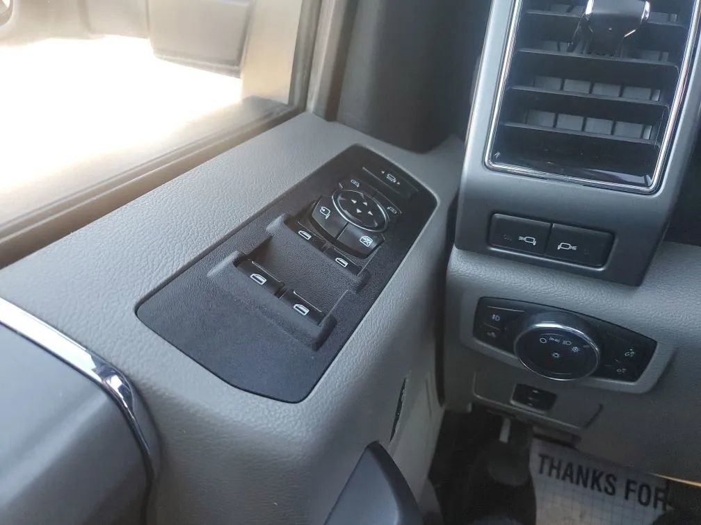 Used 2020 Ford F350 XLT w/ XLT Premium Package AWD/4WD image 20