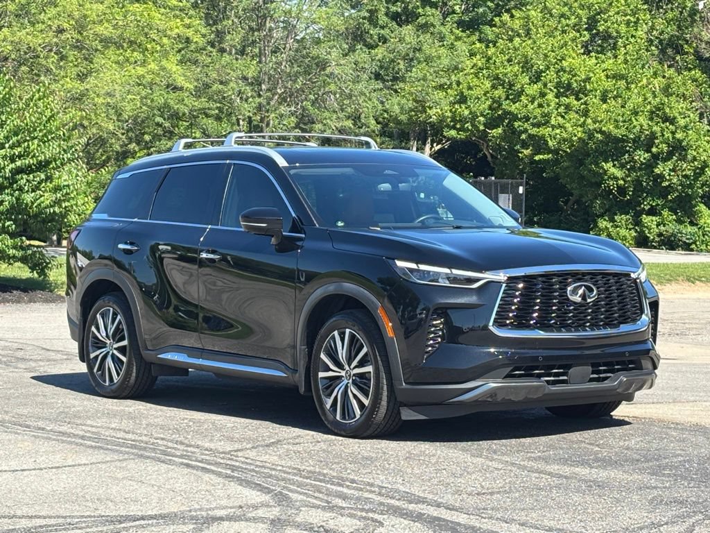 Used 2023 INFINITI QX60 Sensory w/ Vision Package
