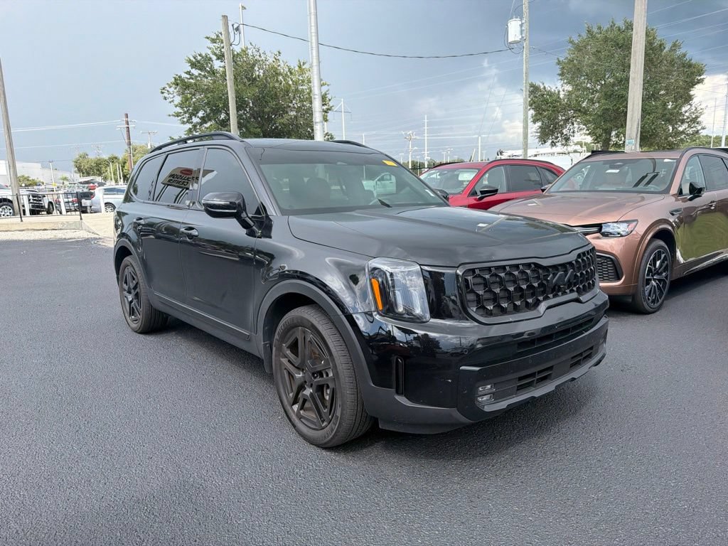 Used 2025 Kia Telluride SX Prestige X-Line AWD/4WD image 3