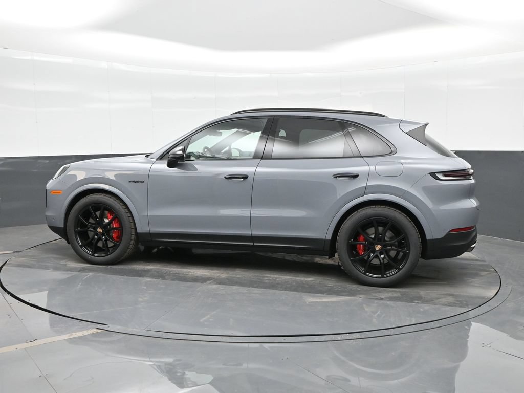 New 2026 Porsche Cayenne S AWD/4WD image 2