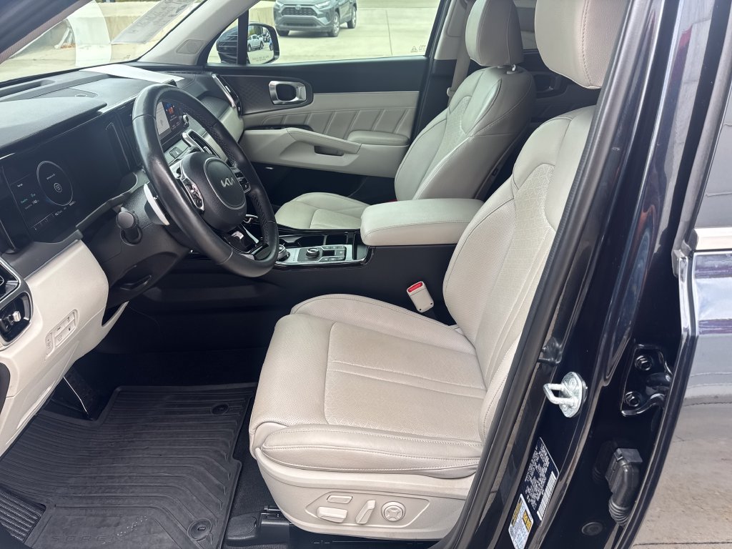 Used 2024 Kia Sorento SX Prestige AWD/4WD image 9