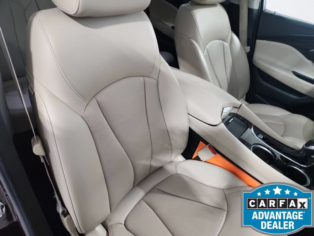 Used 2020 Buick Envision Essence FWD image 25