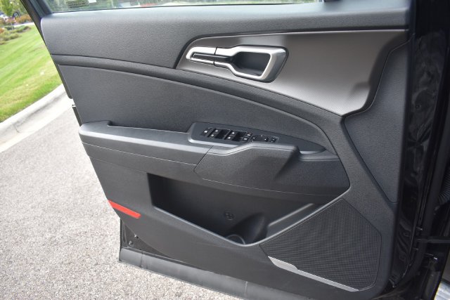 New 2026 Kia Sportage LX w/ LX Convenience Package FWD image 30