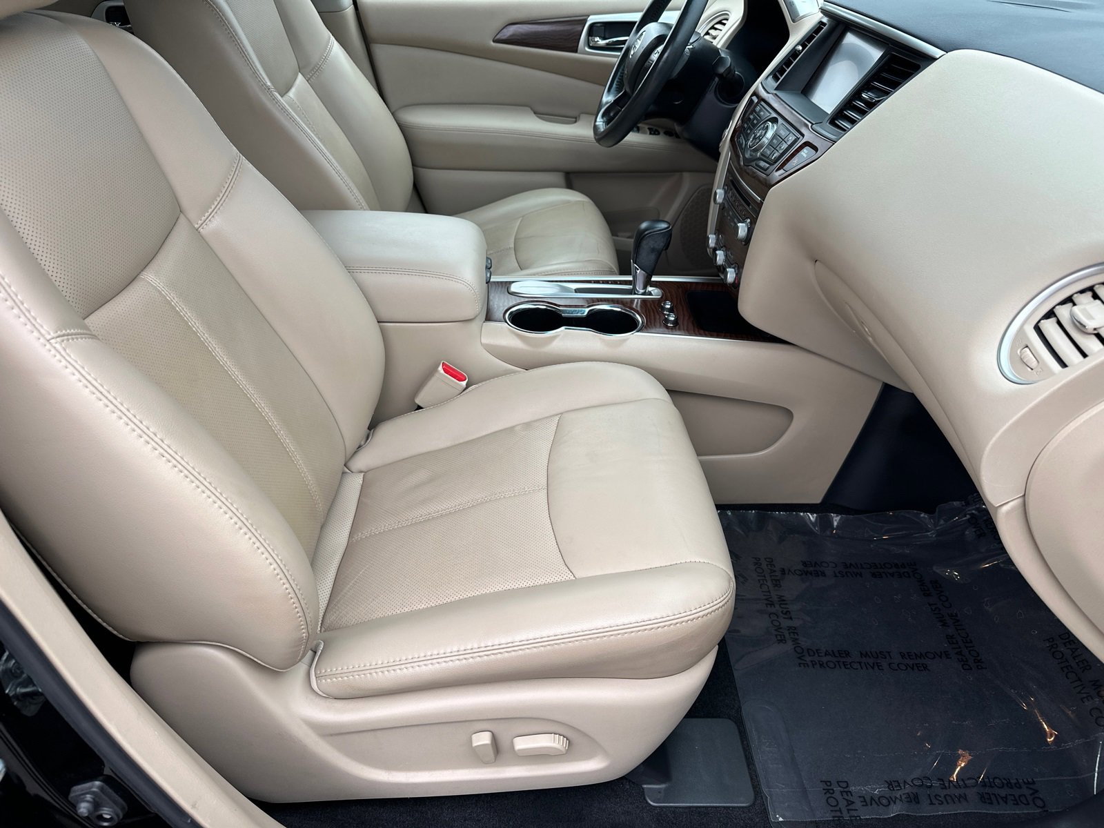 Used 2018 Nissan Pathfinder Platinum image 13