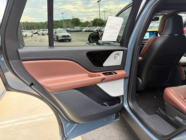 New 2026 Lincoln Aviator Reserve AWD/4WD image 10