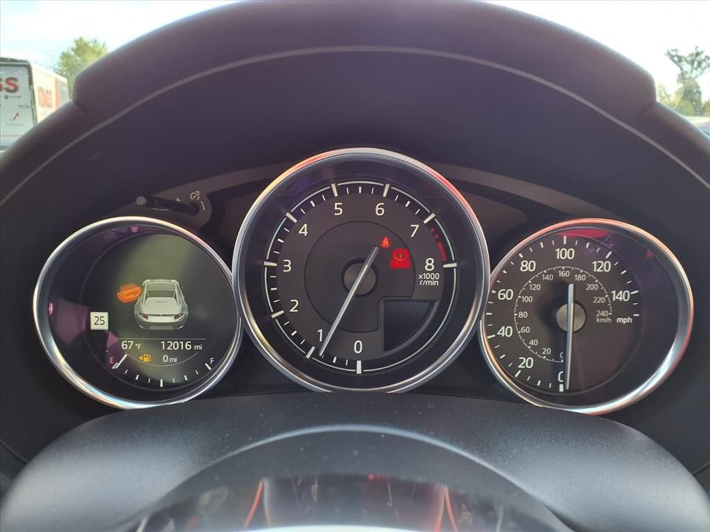 Used 2021 MAZDA MX-5 Miata RF Grand Touring image 11