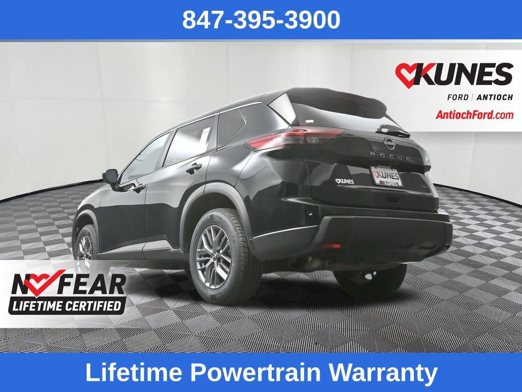 Used 2024 Nissan Rogue S image 23