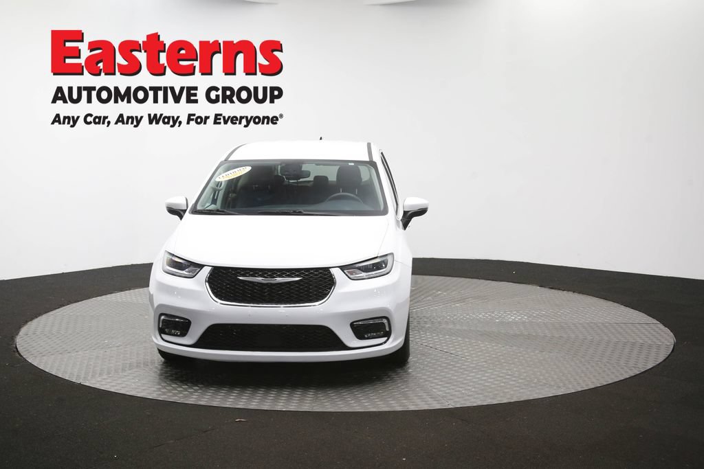 Used 2023 Chrysler Pacifica Touring-L FWD image 54