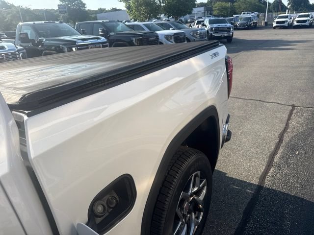Used 2023 GMC Sierra 1500 SLT w/ SLT Premium Package AWD/4WD image 6