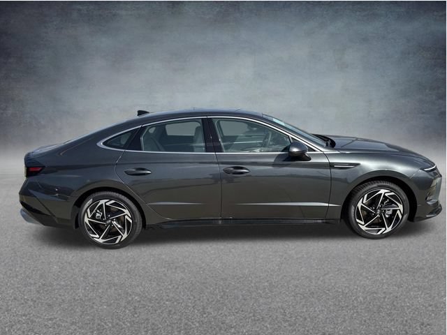 New 2026 Hyundai Sonata SEL FWD image 11