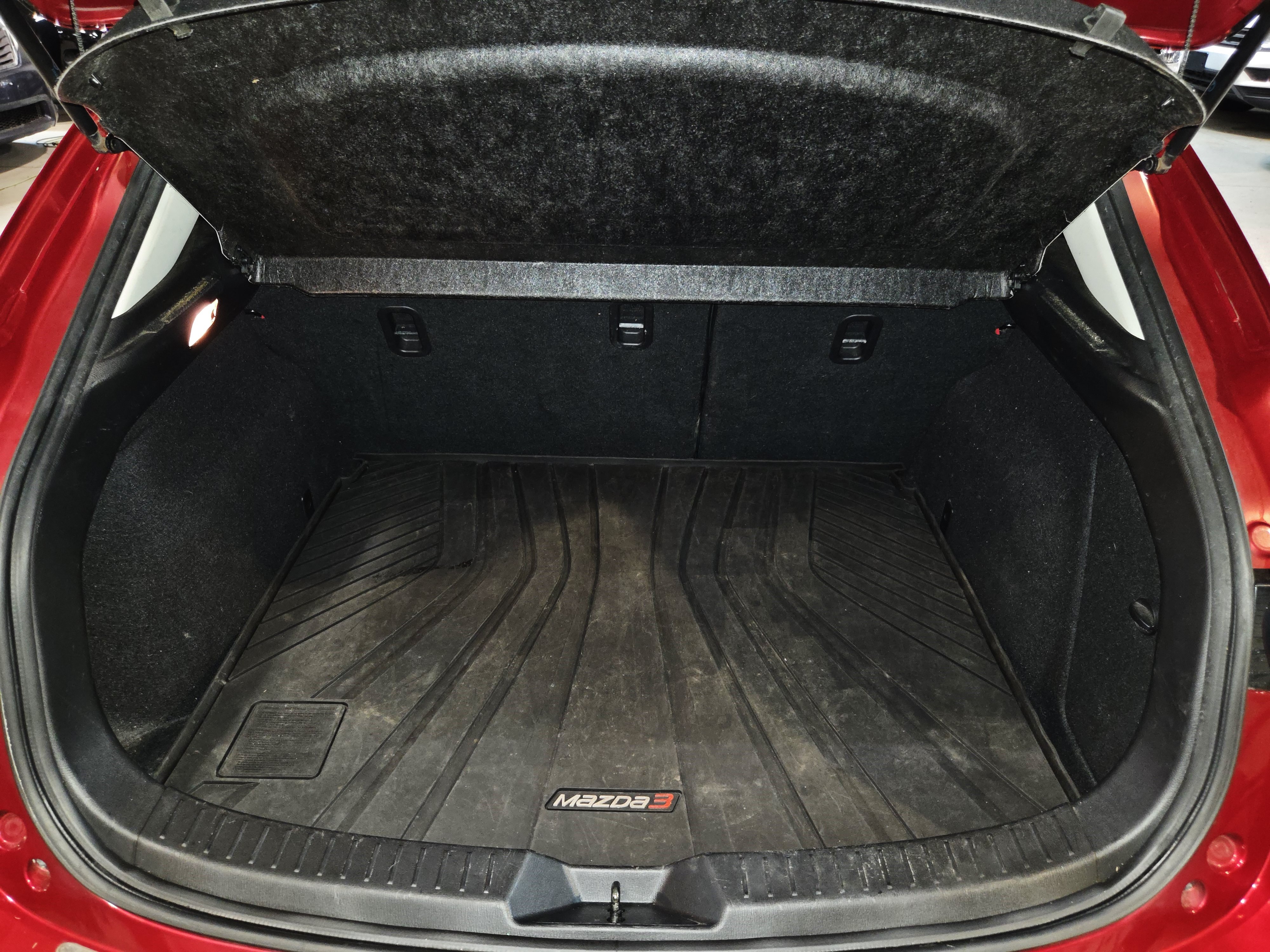 Used 2014 MAZDA MAZDA3 s Touring FWD image 23
