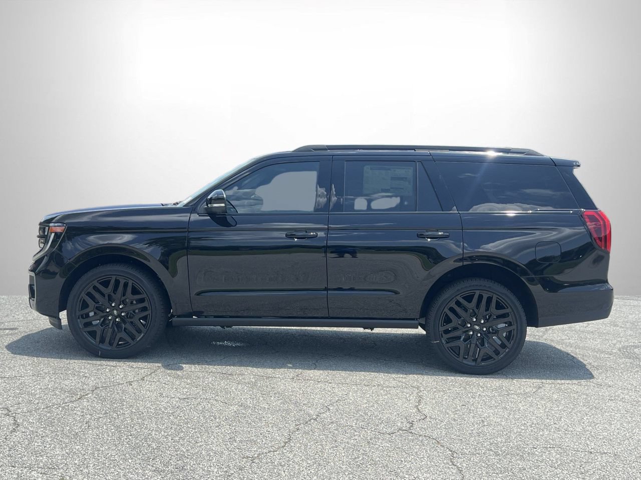 New 2027 Ford Expedition Platinum w/ Stealth Performance Package AWD/4WD image 24