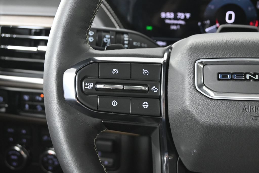 Used 2025 GMC Yukon Denali Ultimate AWD/4WD image 40