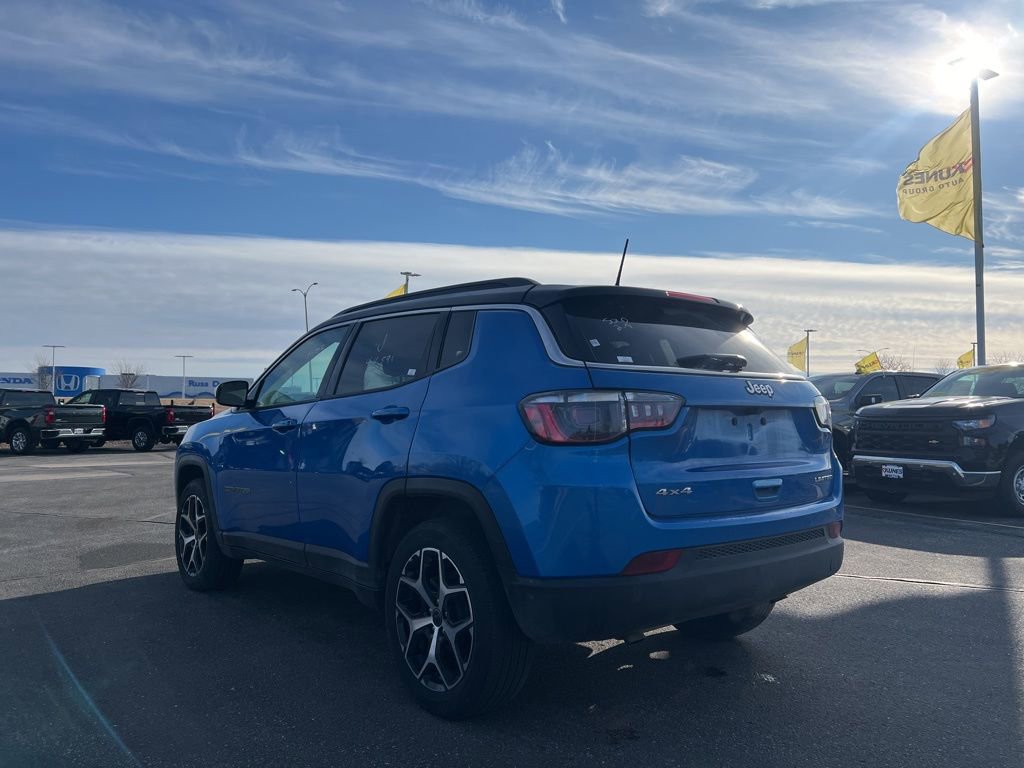 Used 2025 Jeep Compass Limited image 6