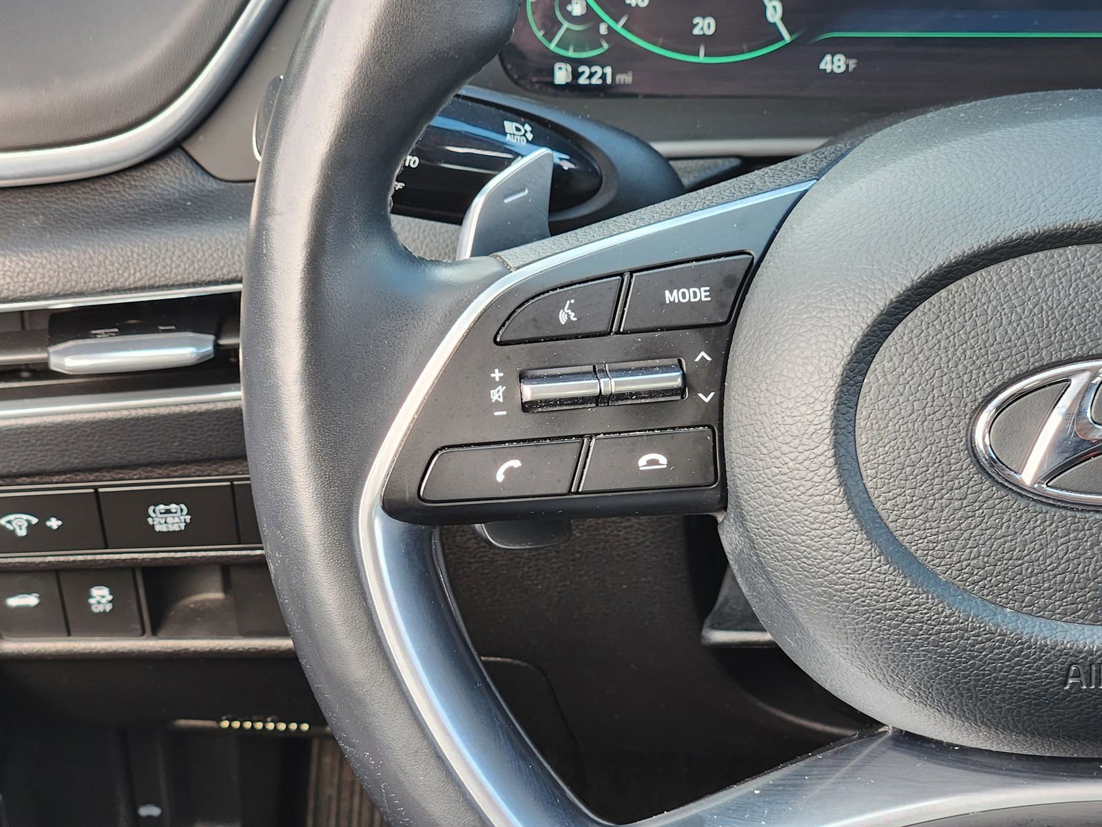 Used 2021 Hyundai Sonata Limited image 31