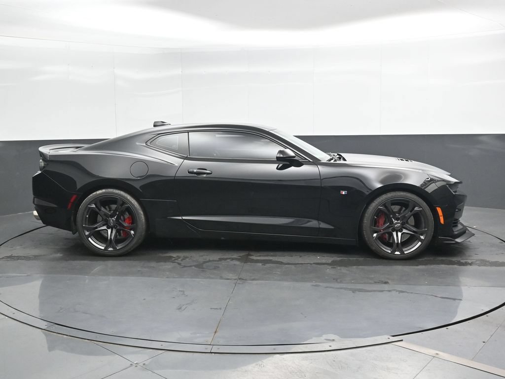 Used 2022 Chevrolet Camaro SS RWD image 4