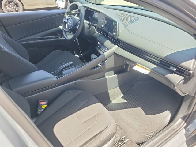 New 2026 Hyundai Elantra Sport FWD image 19