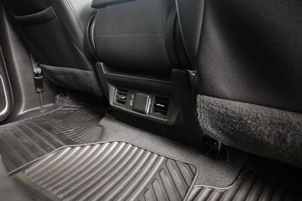 Used 2022 Chevrolet Silverado 1500 LT RWD image 30