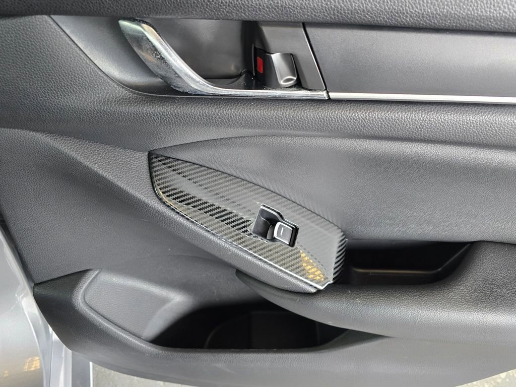 Used 2021 Honda Accord Sport image 14