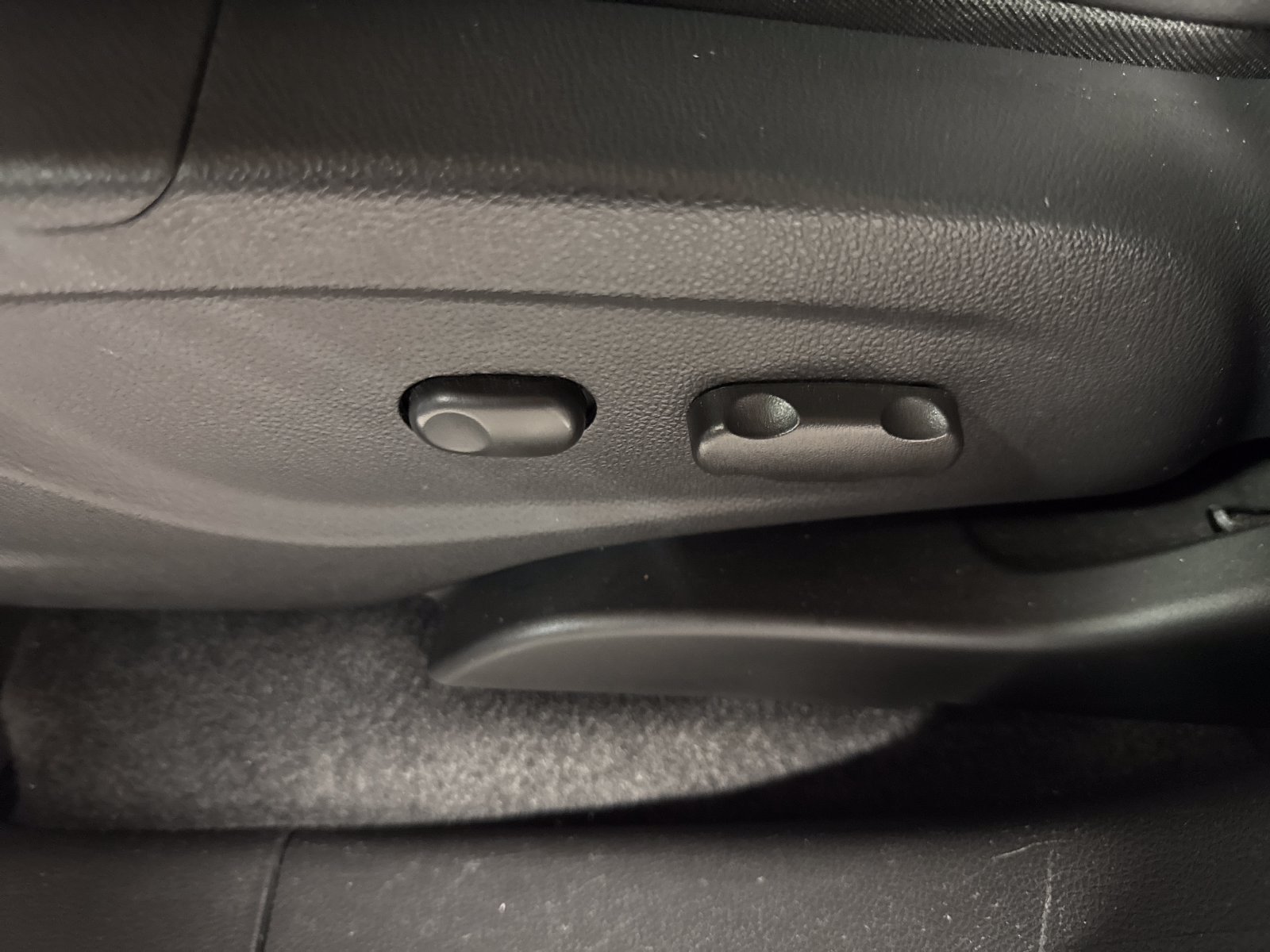 Used 2022 Buick Encore Preferred w/ Safety Package AWD/4WD image 15