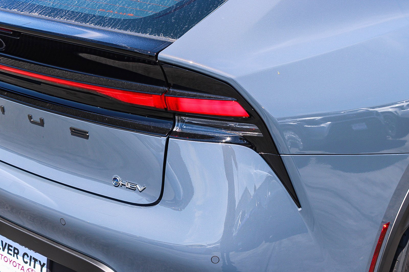 New 2026 Toyota Prius LE FWD image 10