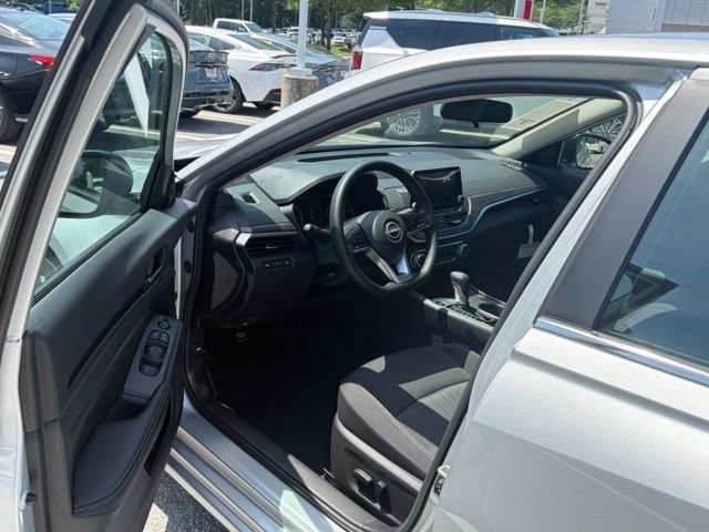 New 2026 Nissan Altima 2.5 SV FWD image 12