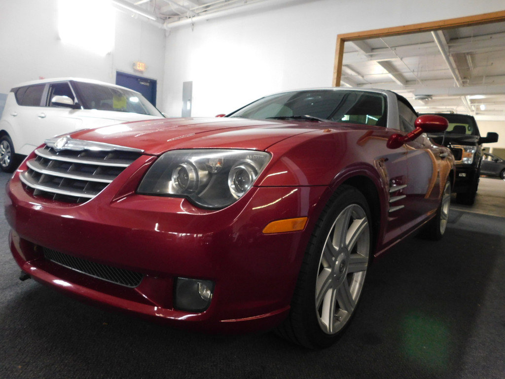 Used 2005 Chrysler Crossfire Limited image 8