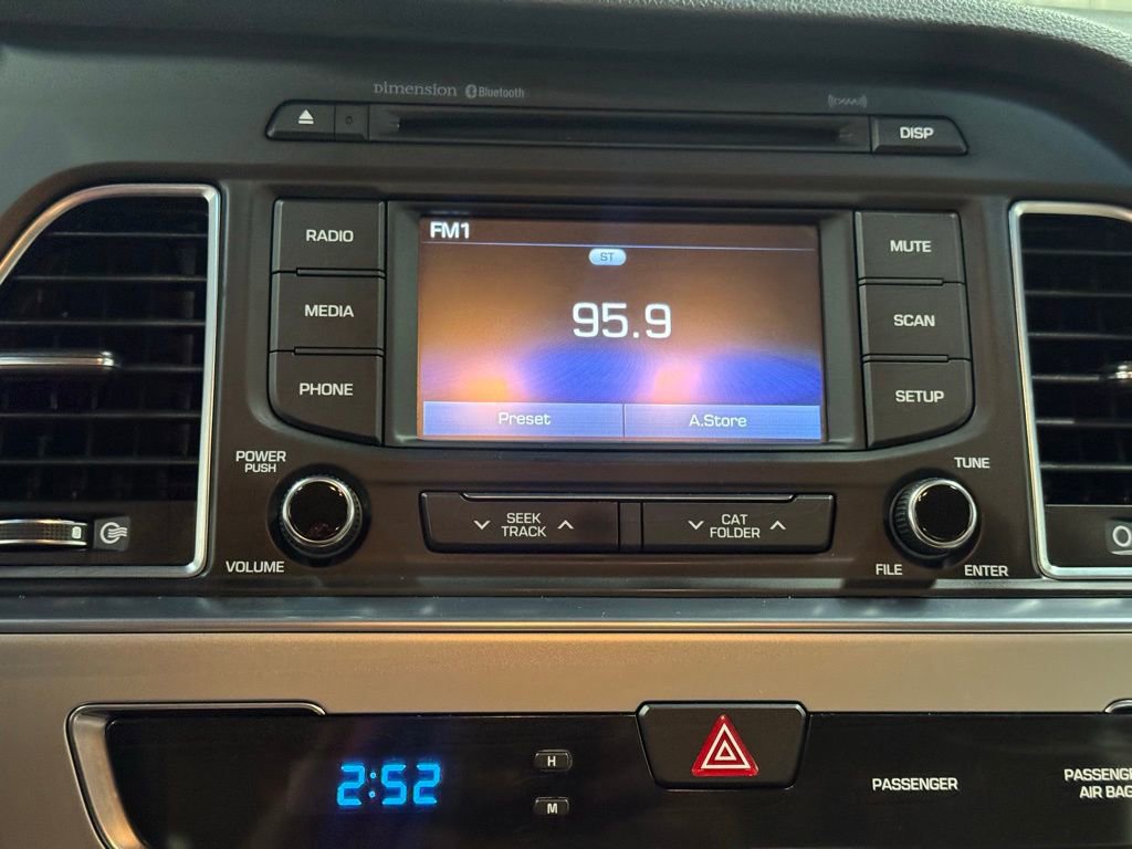 Used 2015 Hyundai Sonata Limited image 33