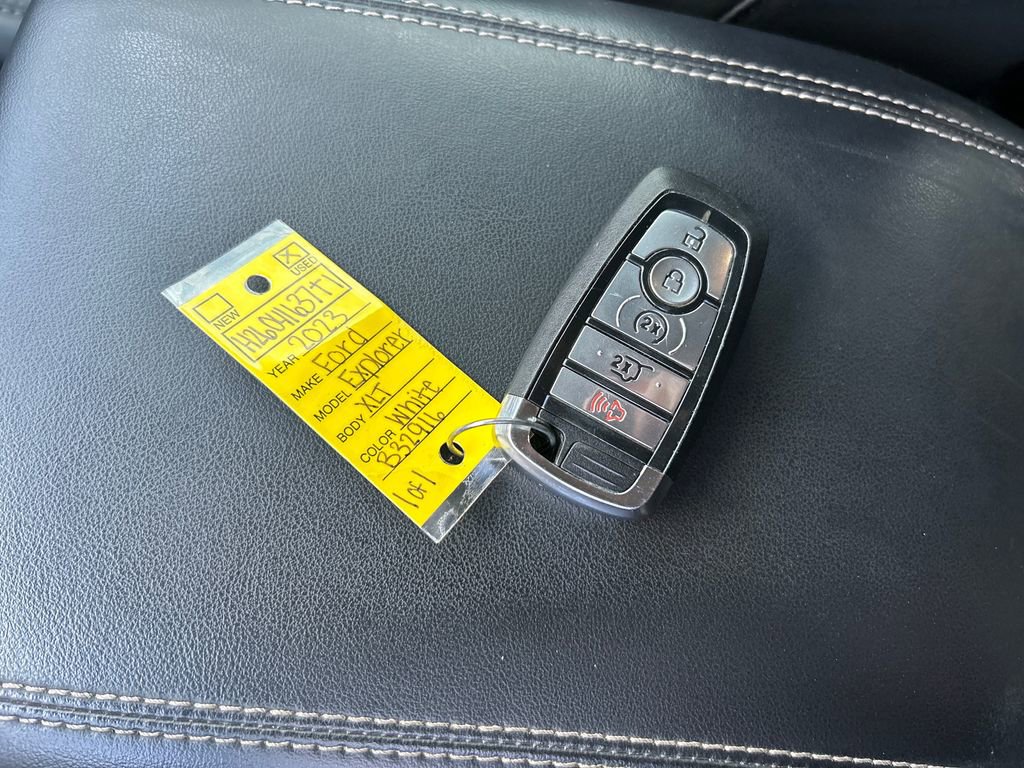 Used 2023 Ford Explorer XLT w/ Equipment Group 202A RWD image 34